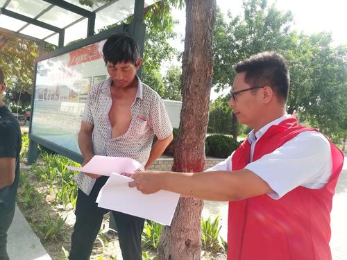 濮陽服務區開展安全生產宣傳咨詢日活動 貼心服務護航出行安全